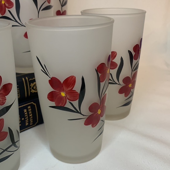 Set of 6 vintage frosted black, red & yellow floral drinking glasses / tumblers - Picture 6 of 9